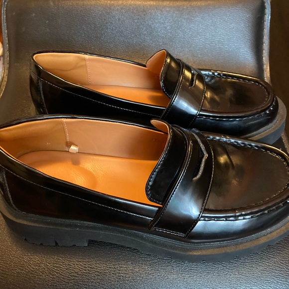 Women’s black loafers - Picture 4 of 7